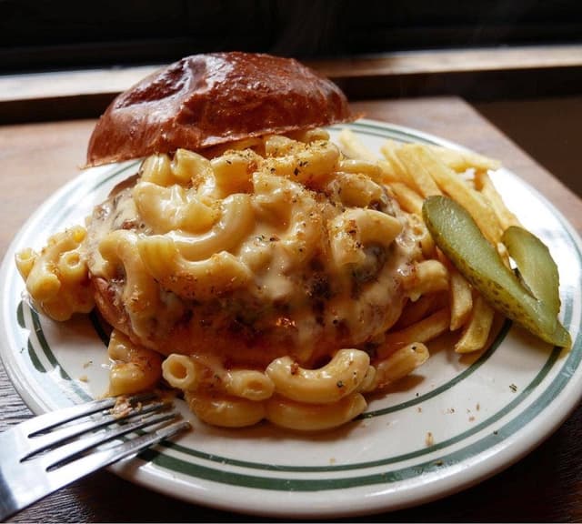 THE MUNCHIES BURGER WORKS. - サブ画像3