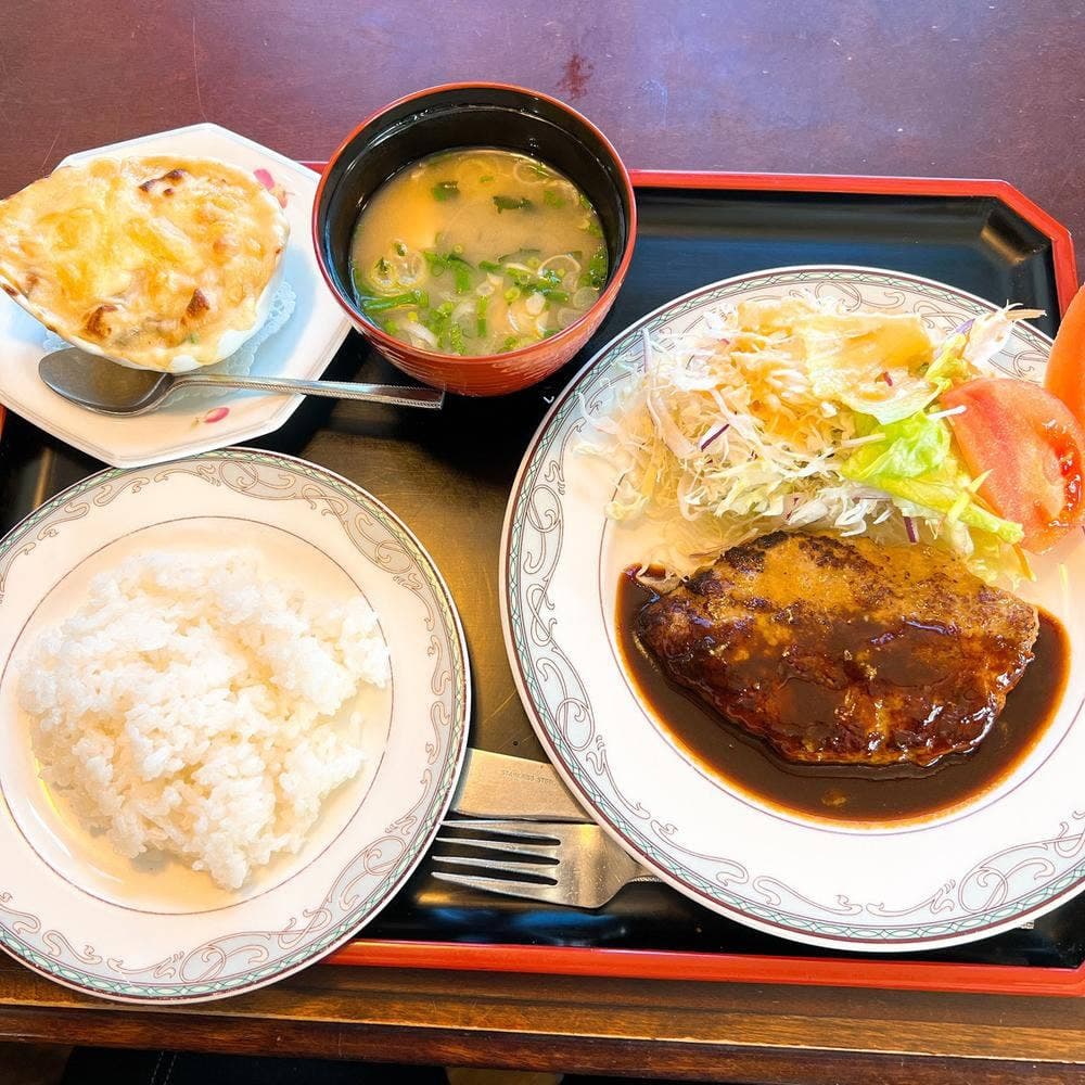 レストラン 鈴乃江