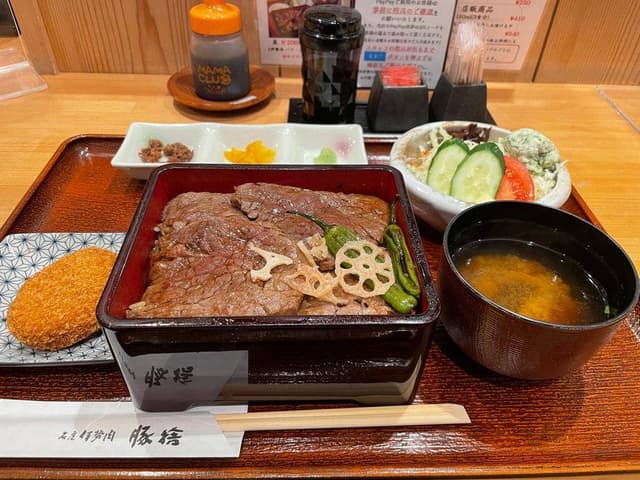 豚捨 外宮前店 - サブ画像3