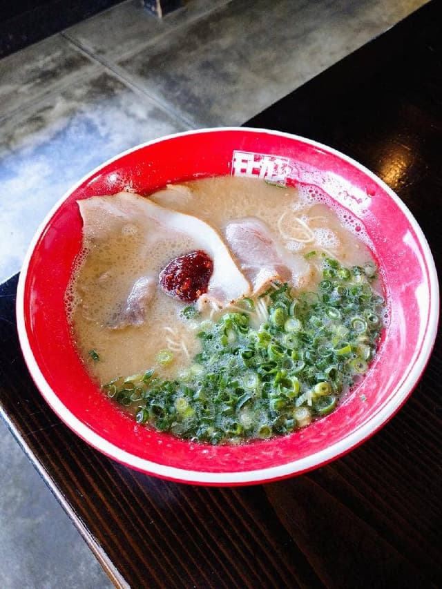 モヒカンラーメンセンター 福岡店 - サブ画像1