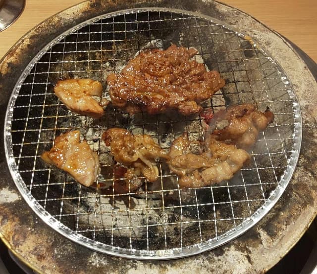 炭火七輪焼肉 日和 - サブ画像2