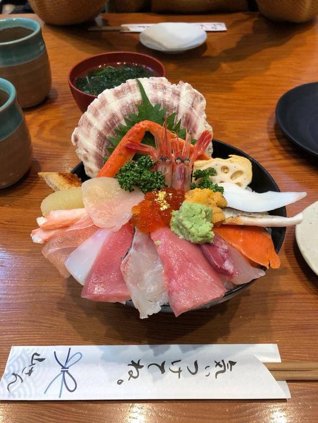 山さん寿司 本店 - サブ画像2