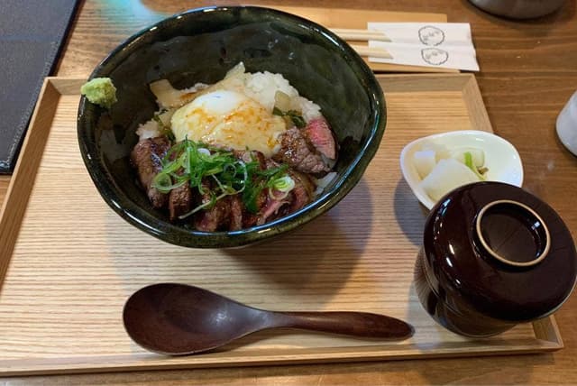 牛ステーキ おく乃 - サブ画像1