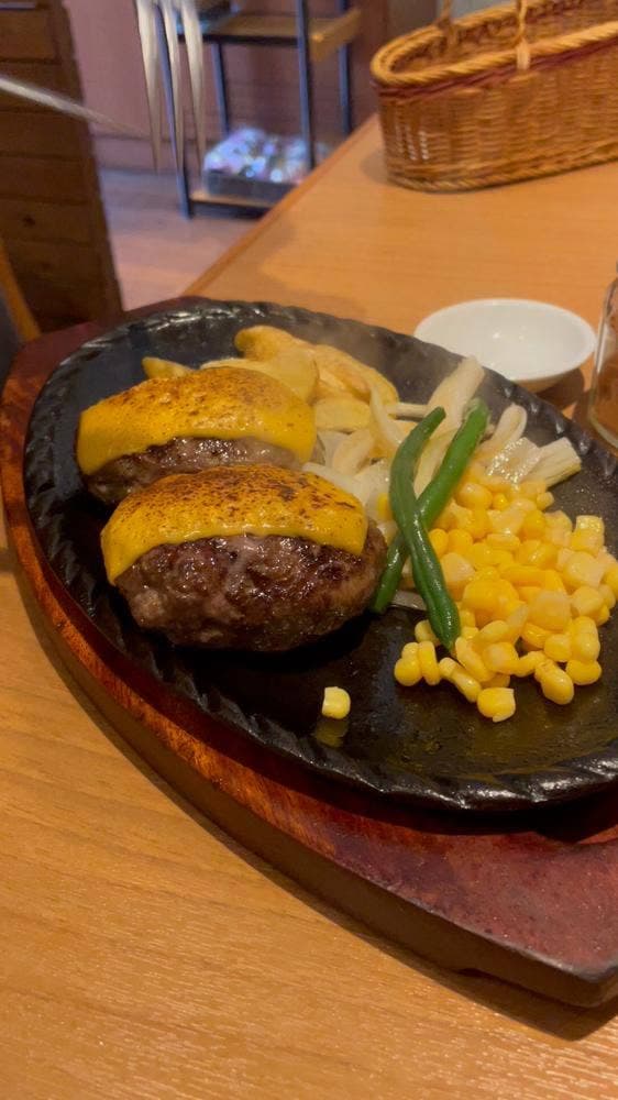 炭焼ステーキ&ハンバーグ PAUHANA 小阪店
