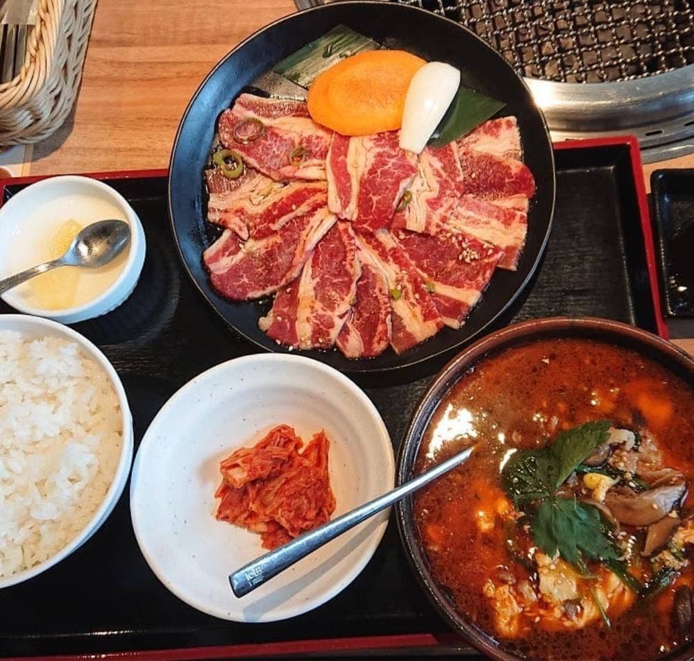 安楽亭 和光白子店