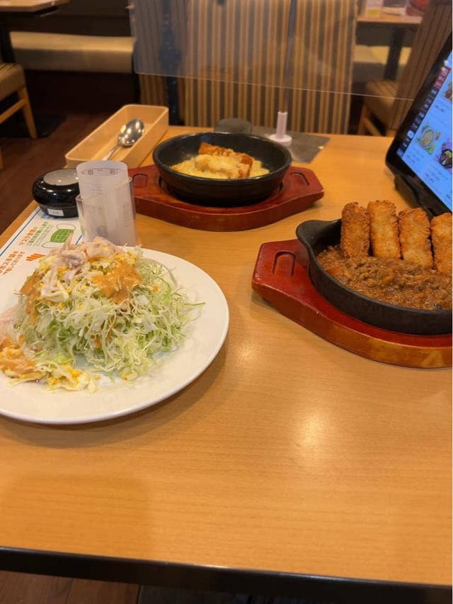ガスト 越谷駅東口店 - サブ画像1