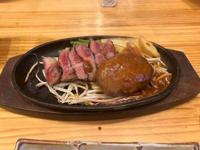 RICO Iberico Kobe イベリコ豚と神戸牛のお店 - サブ画像1