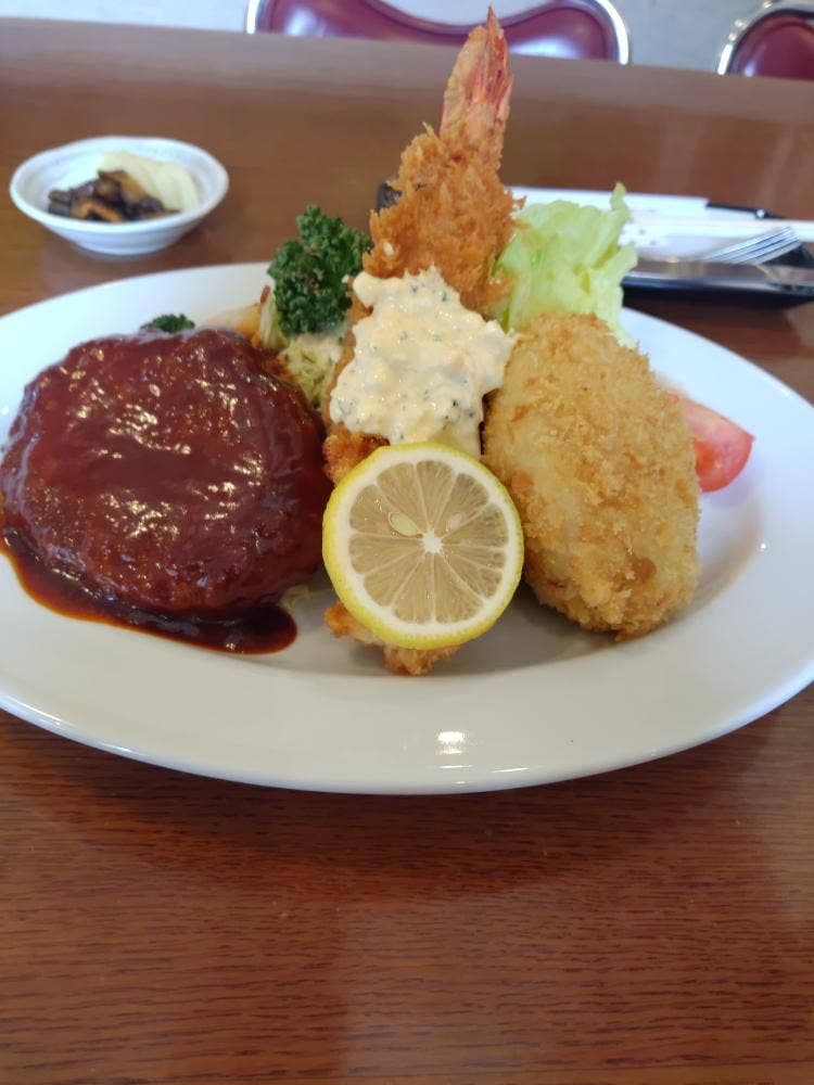 レストラン あかさか