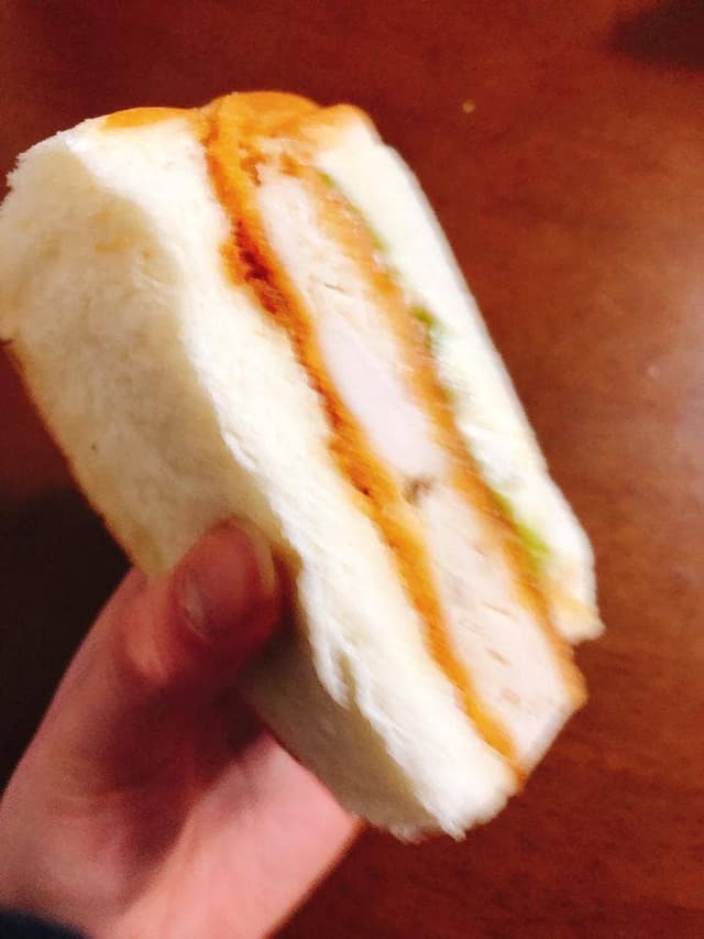 高級食パン専門店 アゴが落ちた - サブ画像2