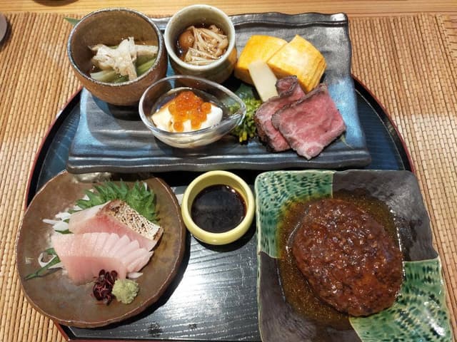 旬の魚と四季の日本酒 福島鈴庵 - サブ画像3