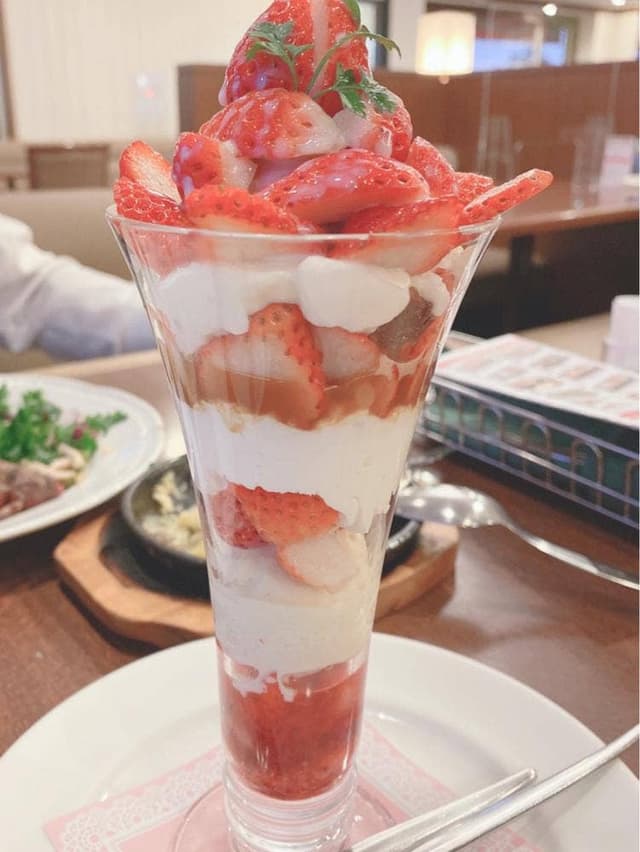 ロイヤルホスト 宮元町店 - サブ画像1