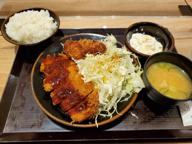 カツ丼 トンテキ 豚屋とん一 アミュプラザおおいた店 - サブ画像1