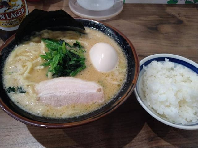 横濱家系ラーメン武田家 札幌すすきの店 - サブ画像2