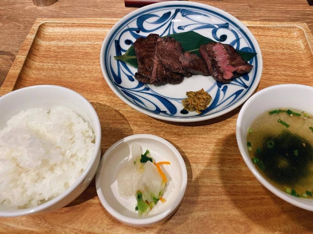 炙り牛たん 万 ゆめタウン佐賀店