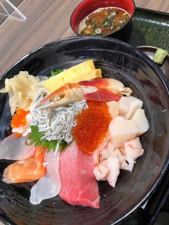 鮮魚専門店 山助 川崎店 - サブ画像1