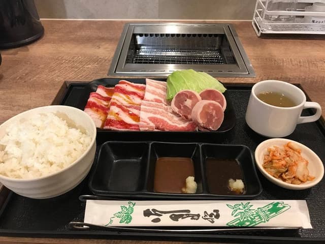 焼肉ウルフ - サブ画像2