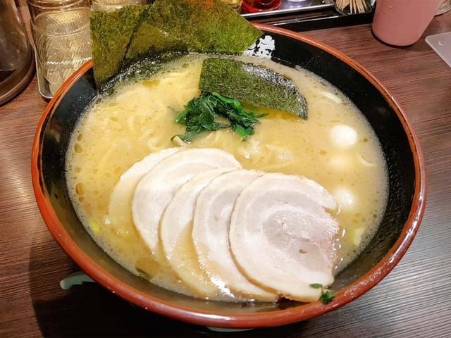 横浜家系ラーメン 大黒家 甲府駅前店 - サブ画像3