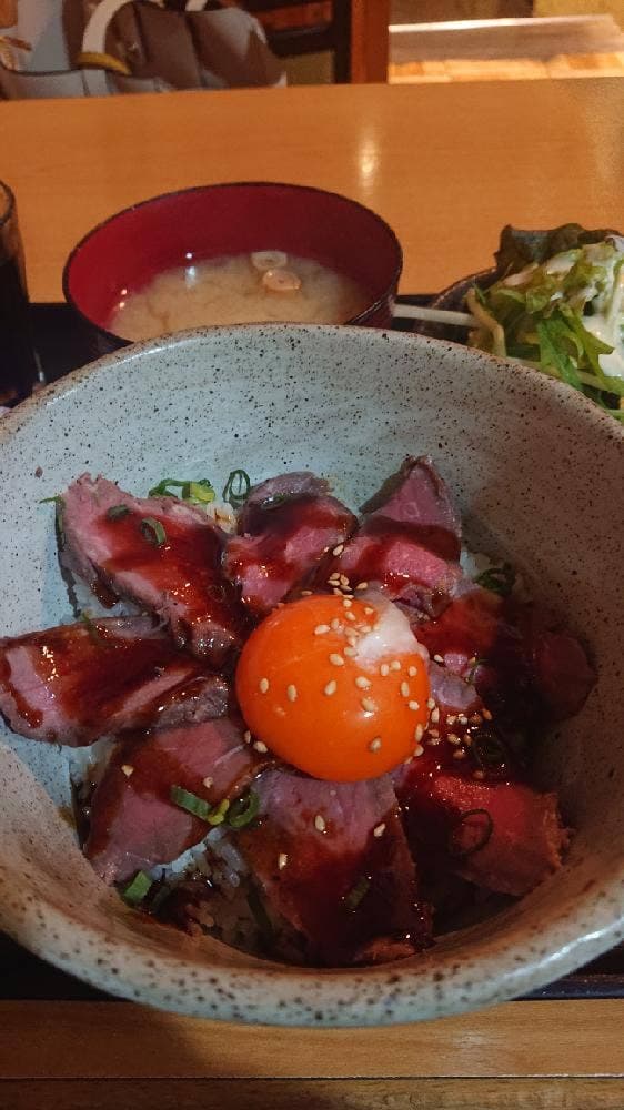 海鮮と和牛炙り寿司 完全個室居酒屋 八兵衛 日本橋店
