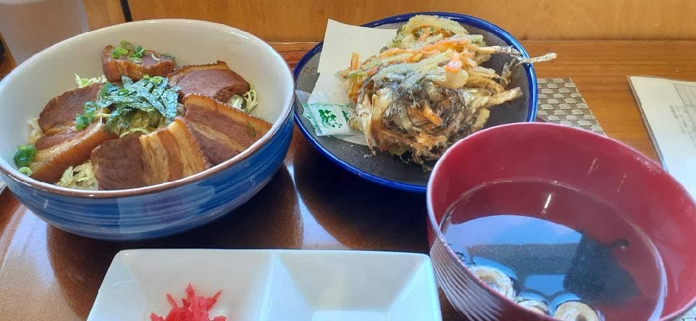 ハイサイ食堂