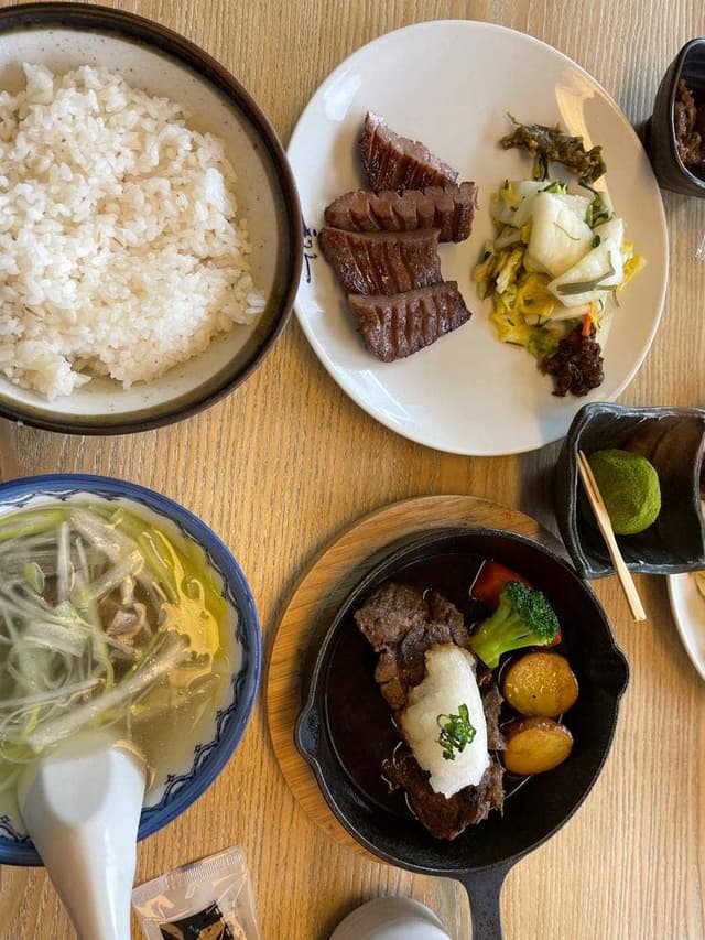 牛たん炭焼 利久 名取店 - サブ画像2