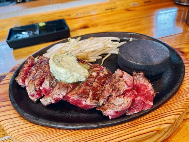 肉最強伝説 志賀島店 - サブ画像1