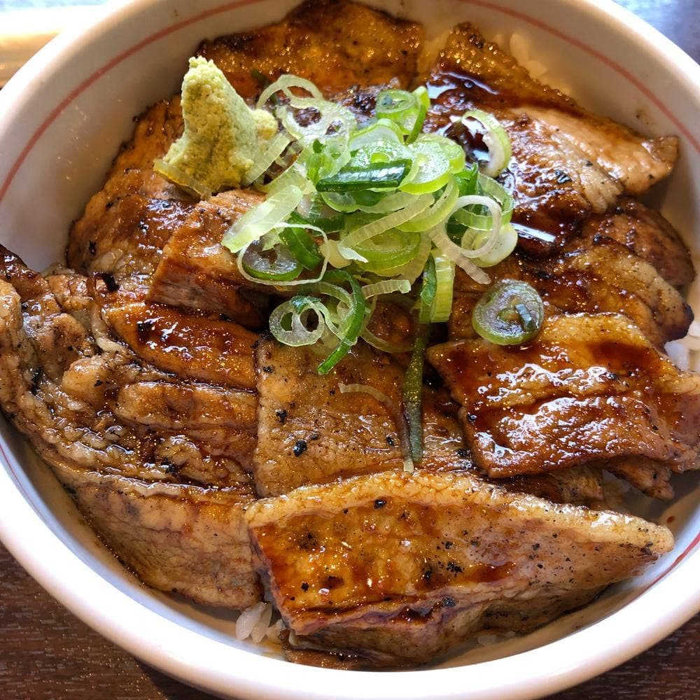 炭焼豚丼 信玄
