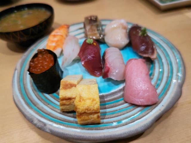 おおぞね鮨 - サブ画像1