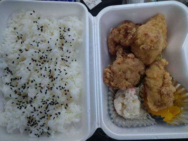 唐揚げ専門店 鶏笑 福津中央店 - サブ画像1