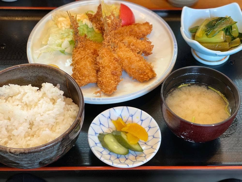 魚心亭