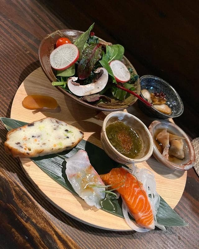 豚汁と魚とお酒 喰腹銀 - サブ画像1