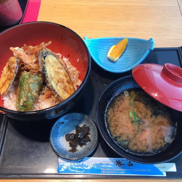 清水港 海山 富士山静岡空港店 - サブ画像1