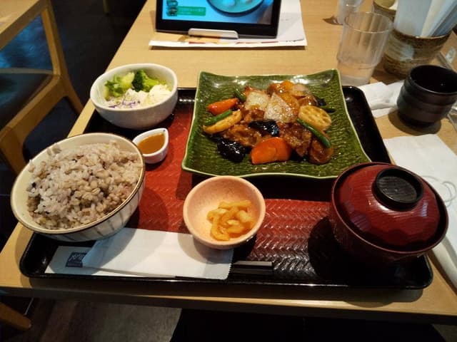 大戸屋ごはん処 六本木店 - サブ画像1