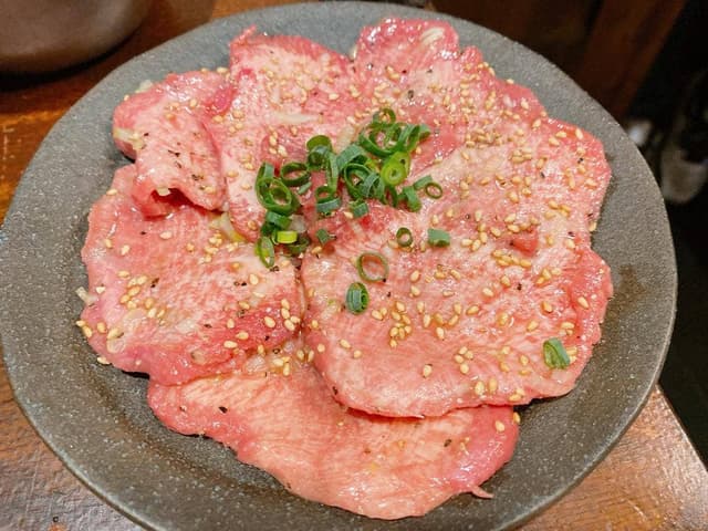 炭火焼肉ホルモン みなみ - サブ画像1