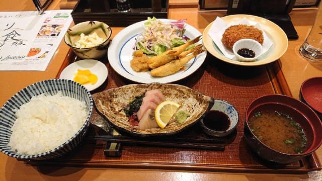 天然地魚と炭火串焼き ろばた 一粋 - サブ画像2
