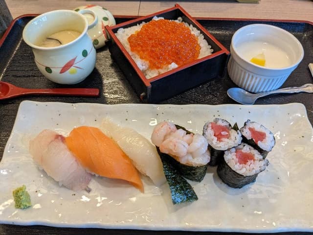 回転寿司沼津すし之助 横浜店 - サブ画像1