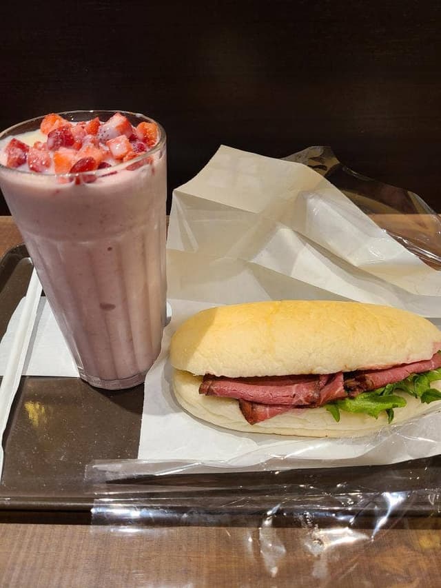 サンマルクカフェ+R 新宿西口駅前店 - サブ画像1