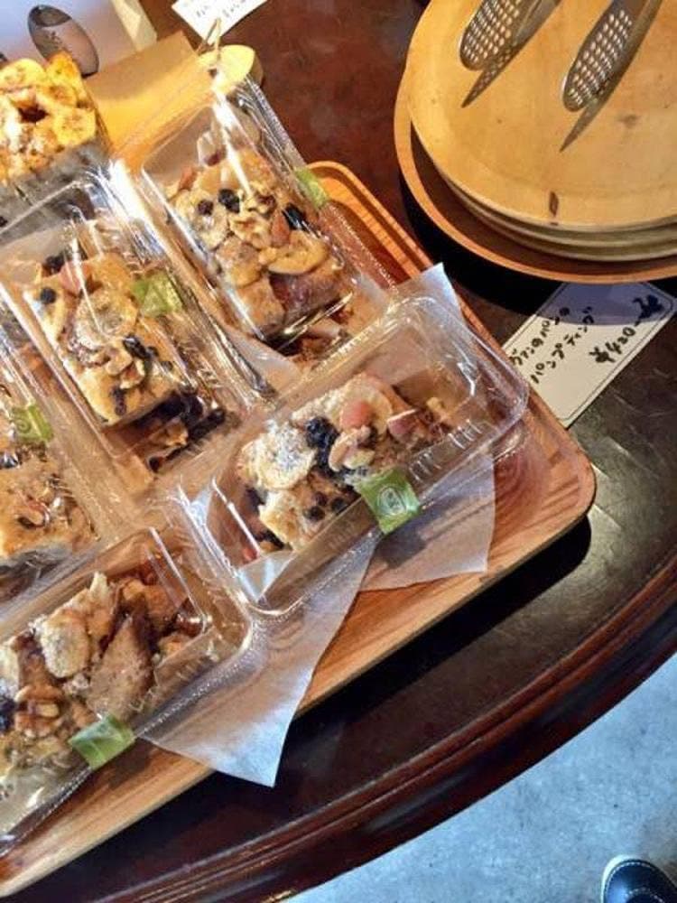 Dining & Gallery ICOU