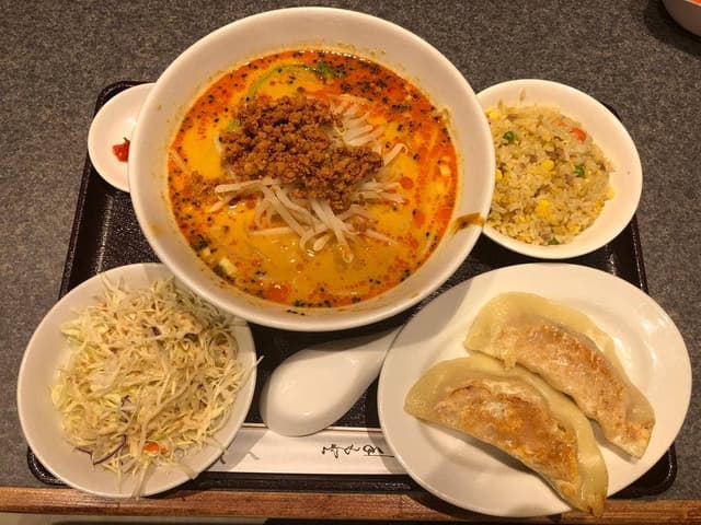 餃子の王様 龍吟 ダイバーシティ店 - サブ画像1