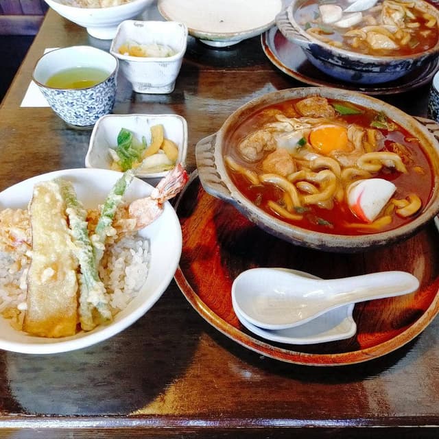 煮込みうどん かに屋 - サブ画像3