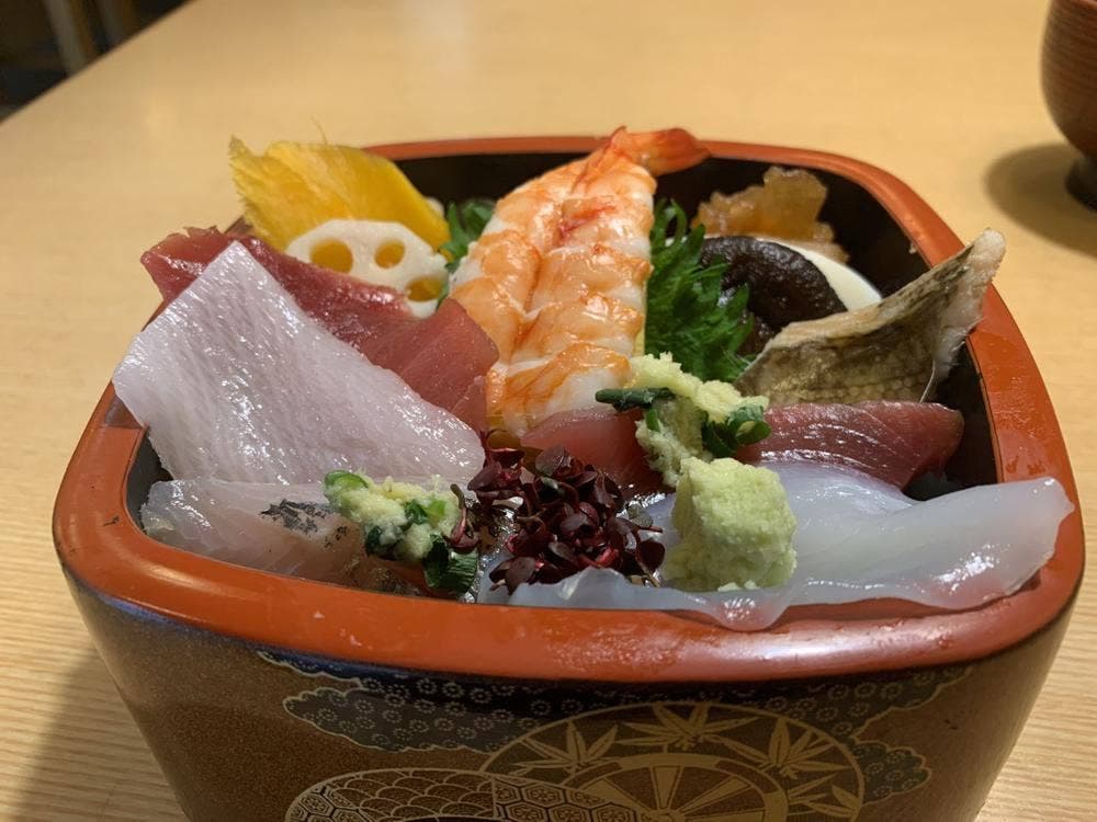 おひげ寿司富沢町店