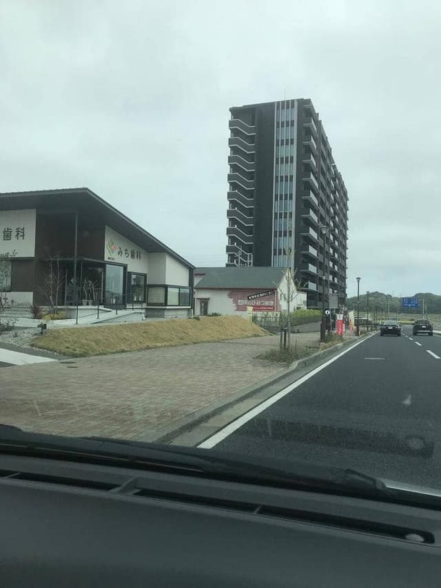 肉のひみつ基地 ひびきの店 - サブ画像1