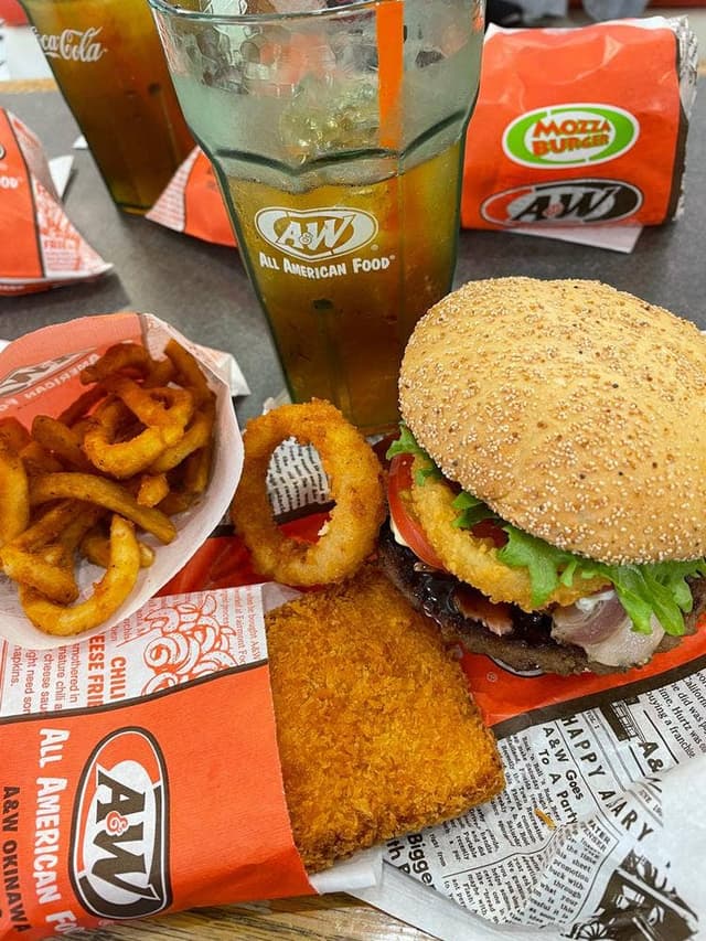 A&W 名護店 - サブ画像2