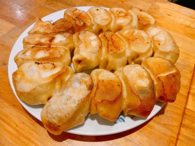 ホワイト餃子 柏店 - サブ画像3
