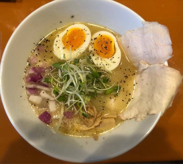 鶏白湯専門 ラーメン そら - サブ画像1