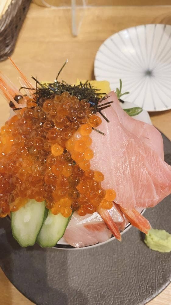 すし居酒屋 湊 鈴鹿平田店 - サブ画像1