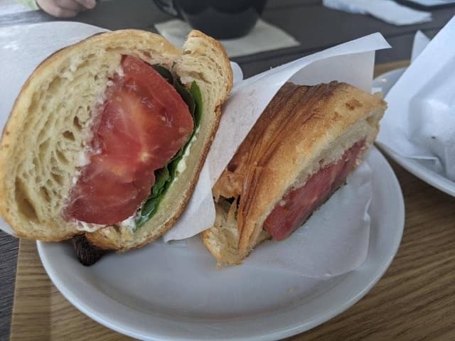 ZEBRA Coffee&Croissant 稲城中央公園店 - サブ画像2