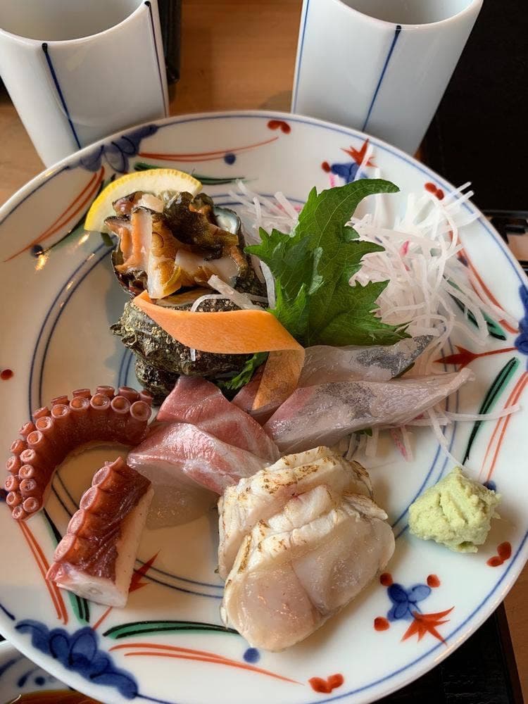 鮨割烹 海宮