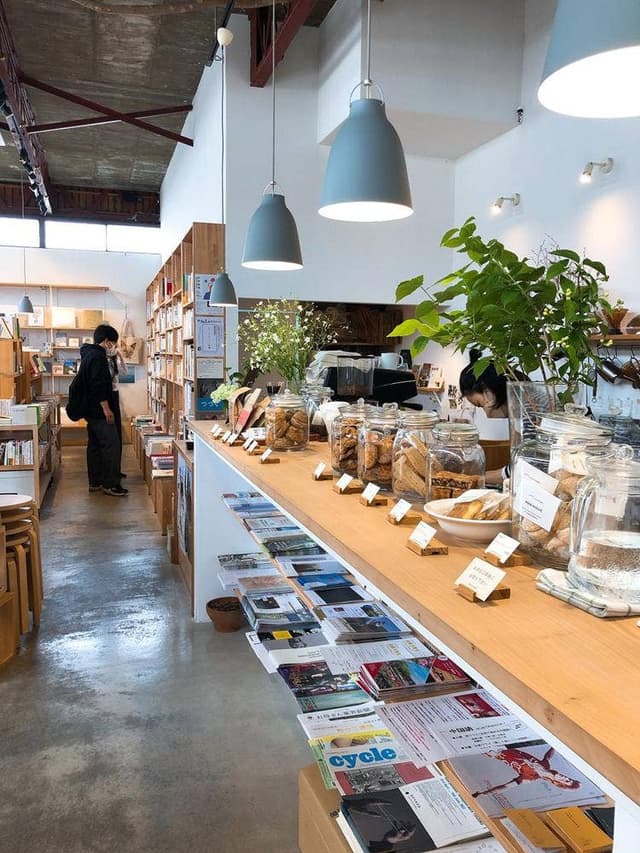 MINOU BOOKS&CAFE - サブ画像3