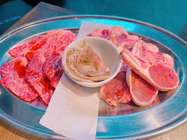 和牛放題の殿堂 宇田川町 肉屋横丁 - サブ画像3