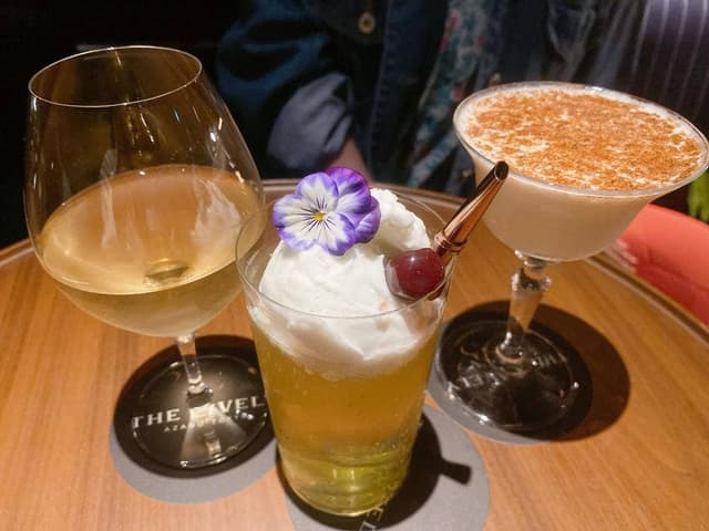 THE LIVELY BAR 東京麻布十番 - サブ画像1